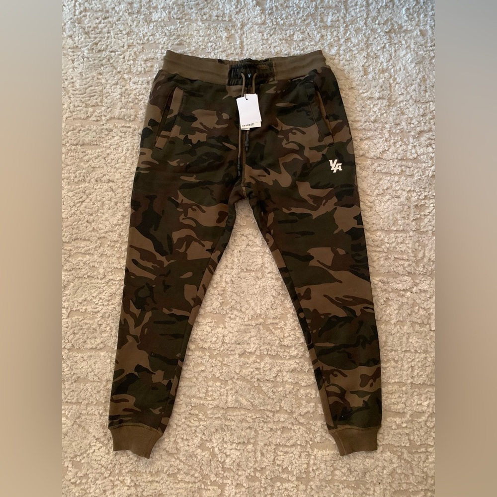 NWT YoungLA camoflauge joggers XL men’s